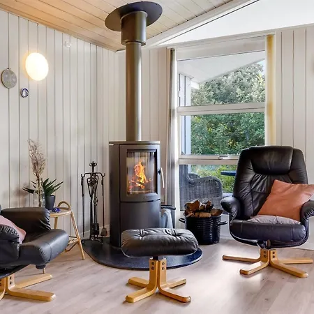 Dorethea - 30km From The Sea By Interhome *